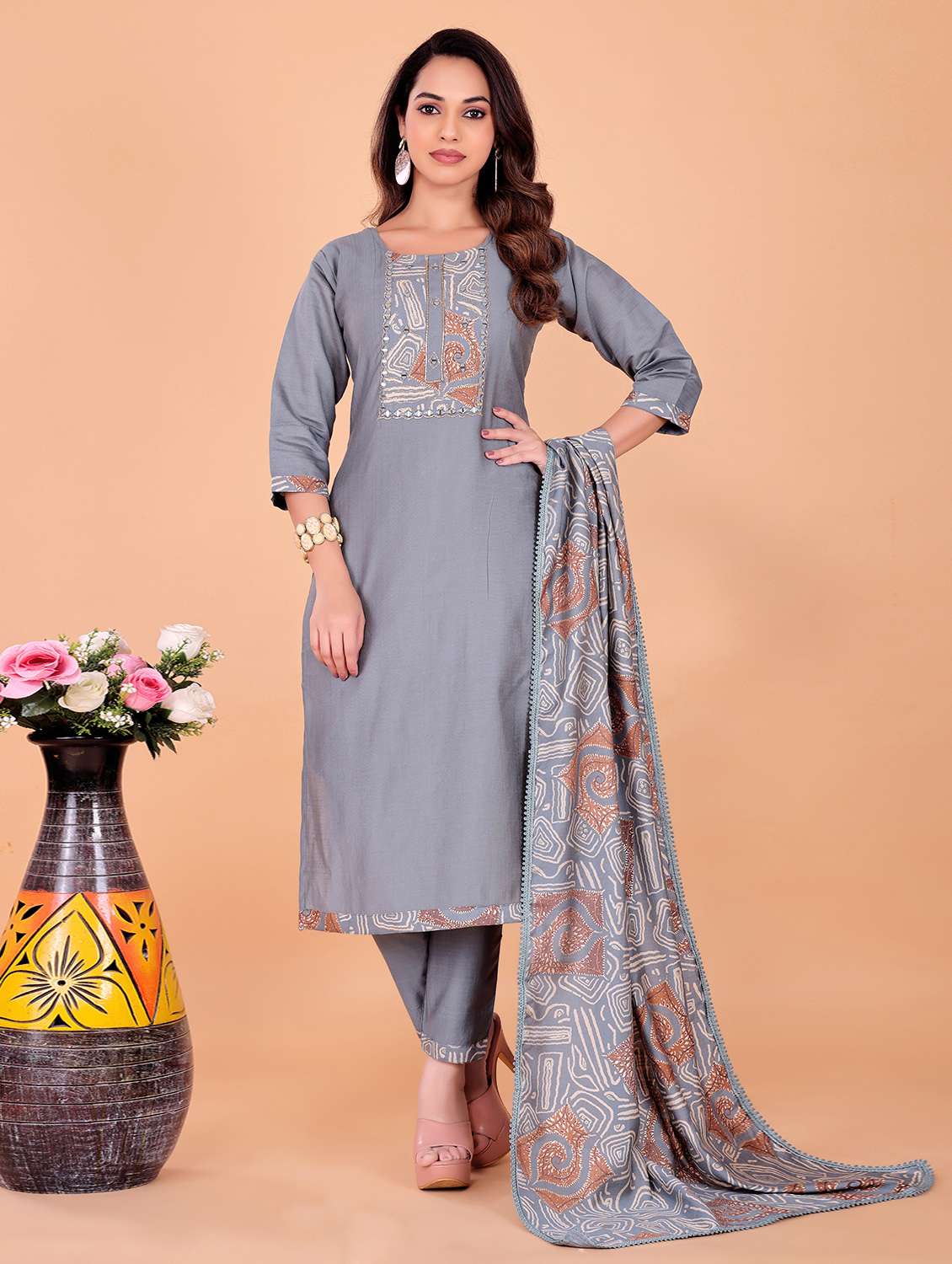 women solid three quarter sleeve kurta pant with dupatta set