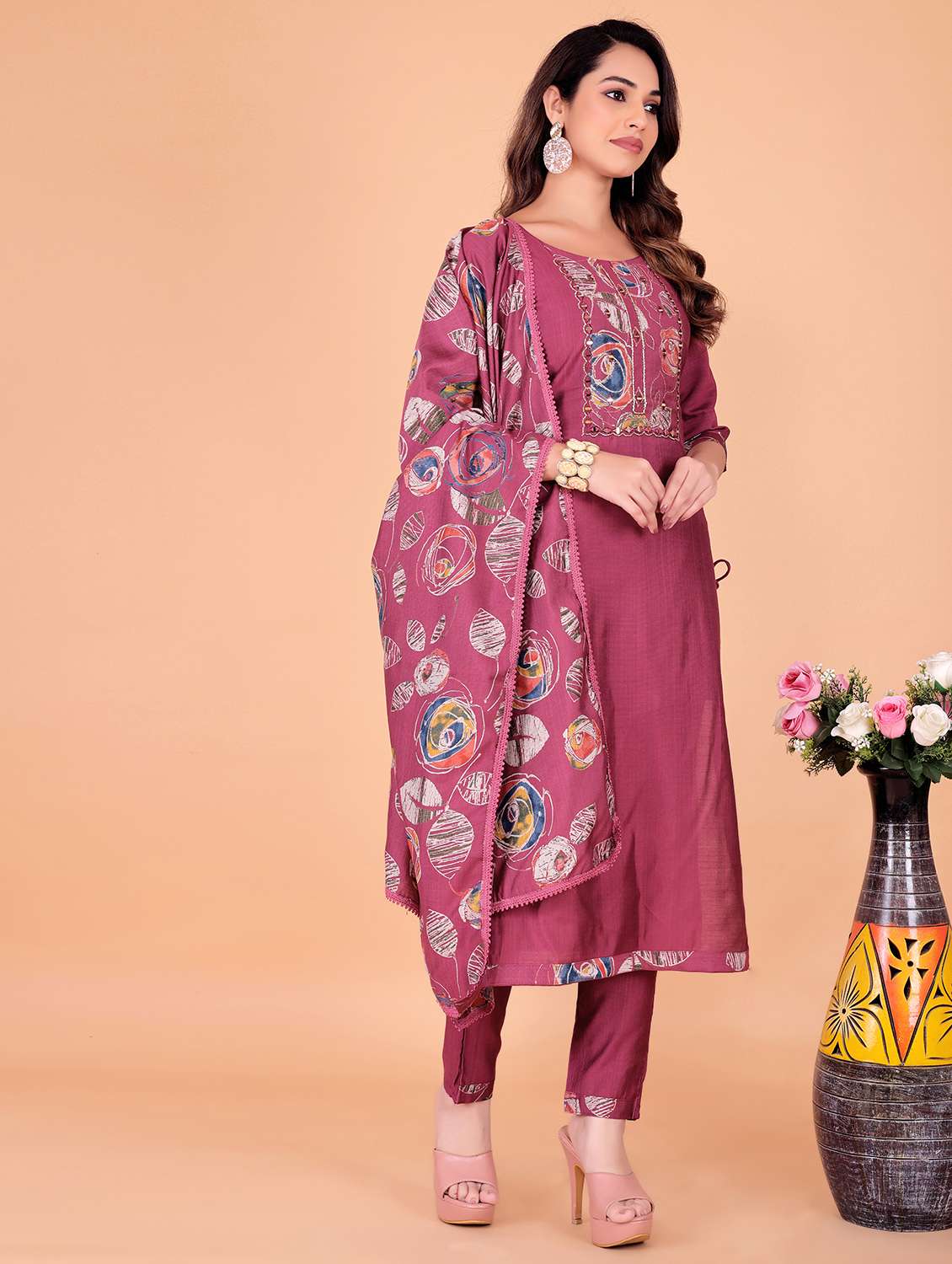 women solid three quarter sleeve kurta pant with dupatta set - 22338066 -  Standard Image - 2