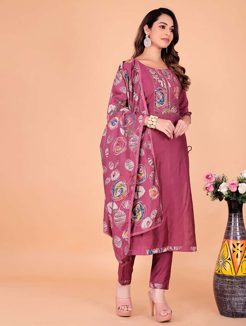 women solid three quarter sleeve kurta pant with dupatta set - 22338072 -  Standard Image - 2