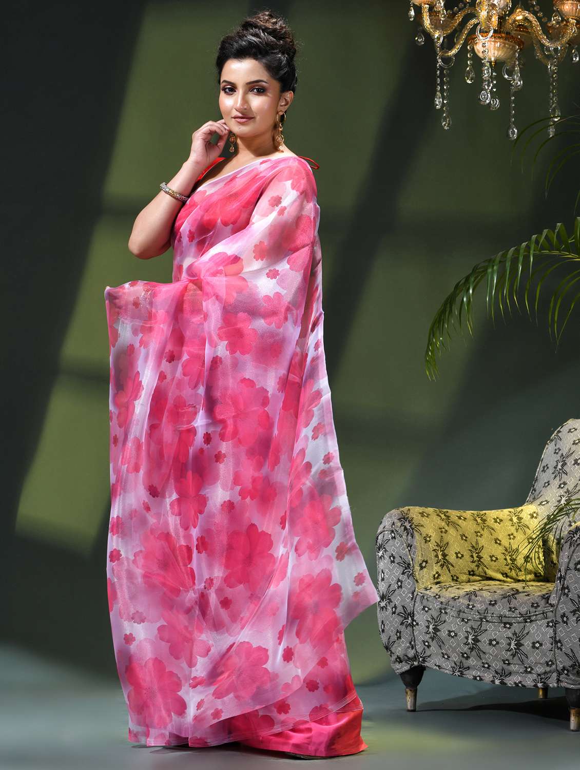 women floral printed saree - 22338201 -  Standard Image - 2