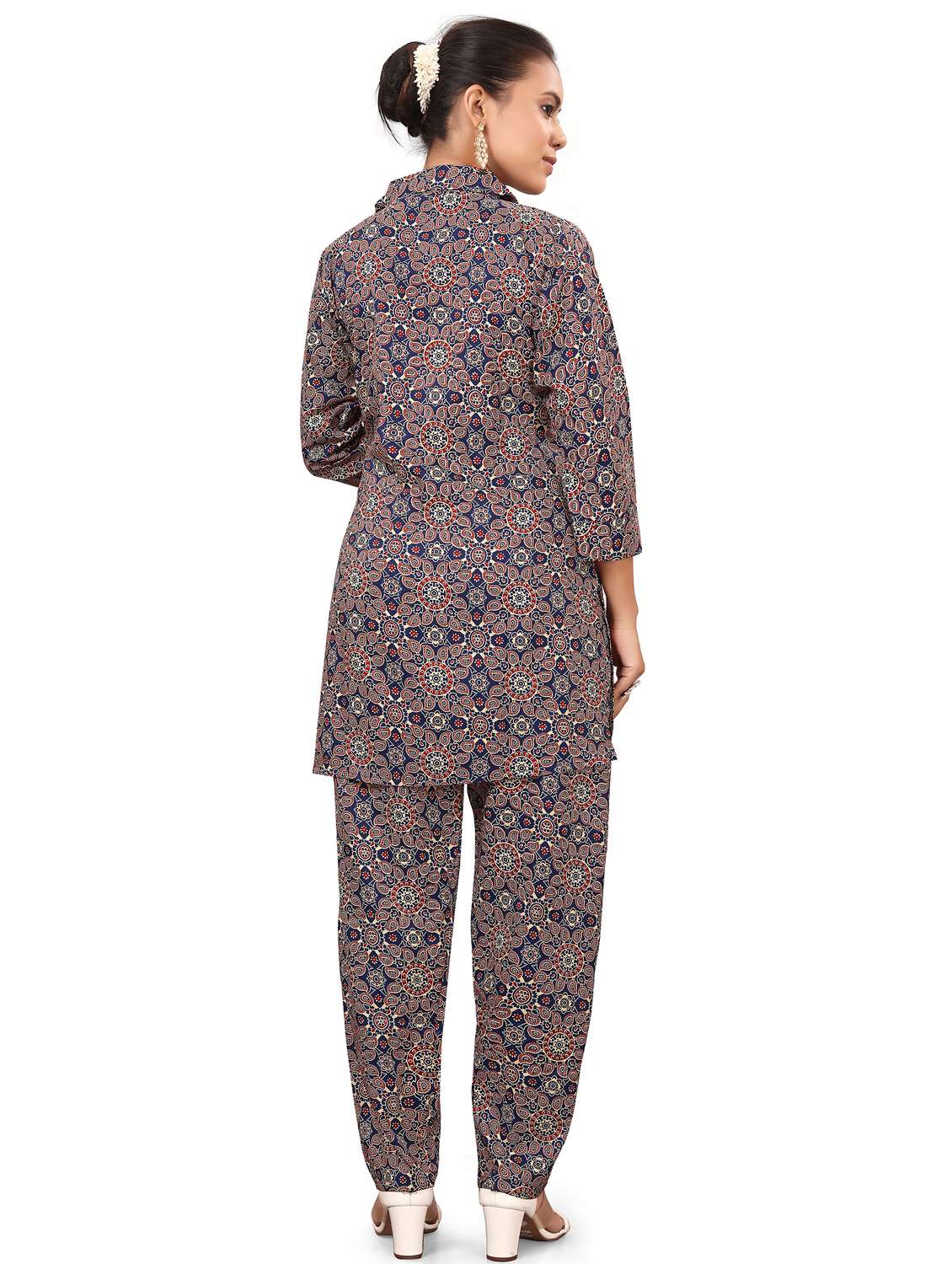 women printed three quarter sleeve co-ord set - 22338221 -  Standard Image - 2