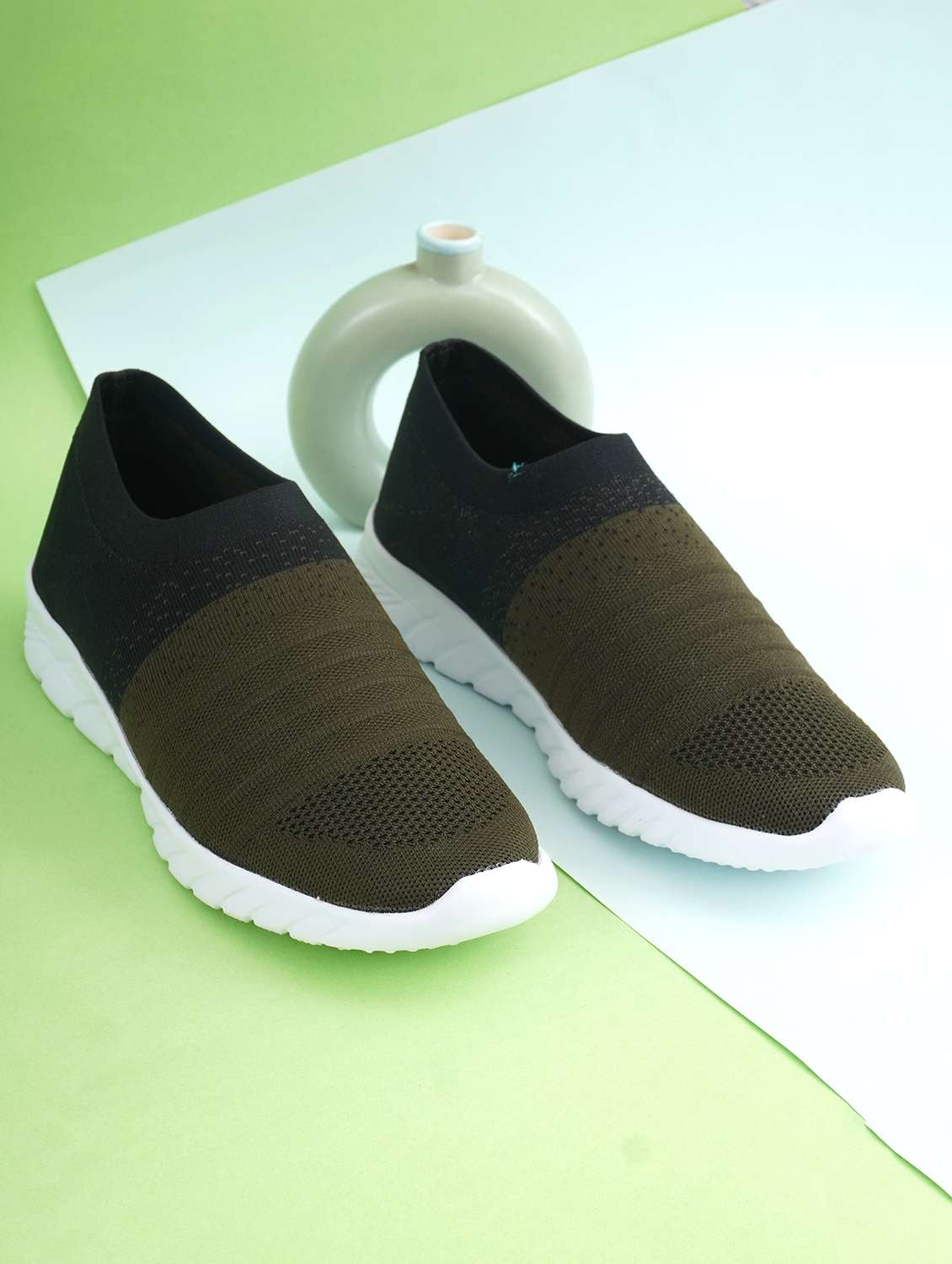 women slip on casual shoe
