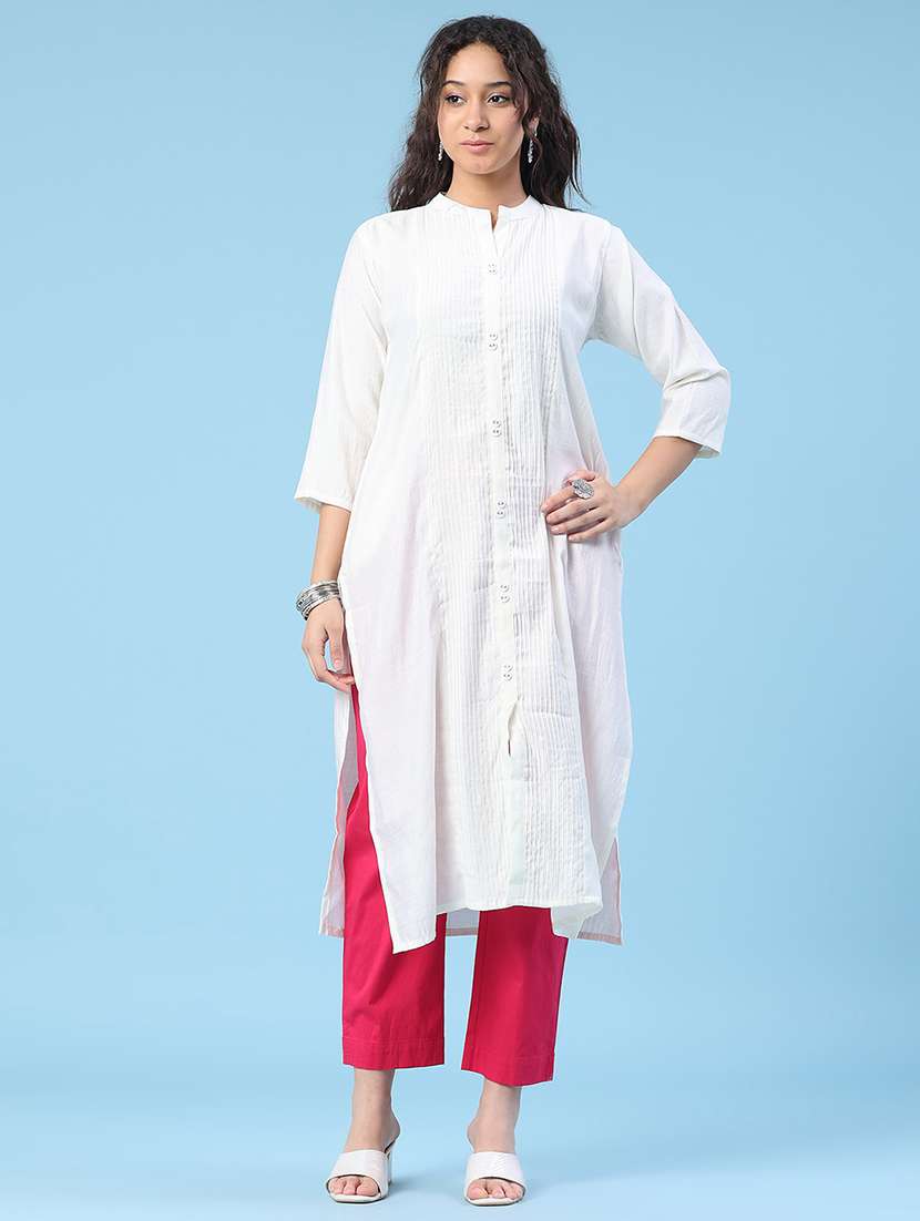 Women Solid Three Quarter Sleeves Straight Kurta - 22339080 -  Standard Image - 2