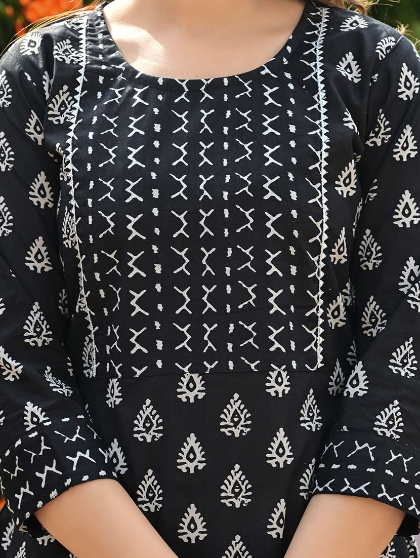 women printed three quarter sleeve straight kurti - 22339280 -  Standard Image - 2