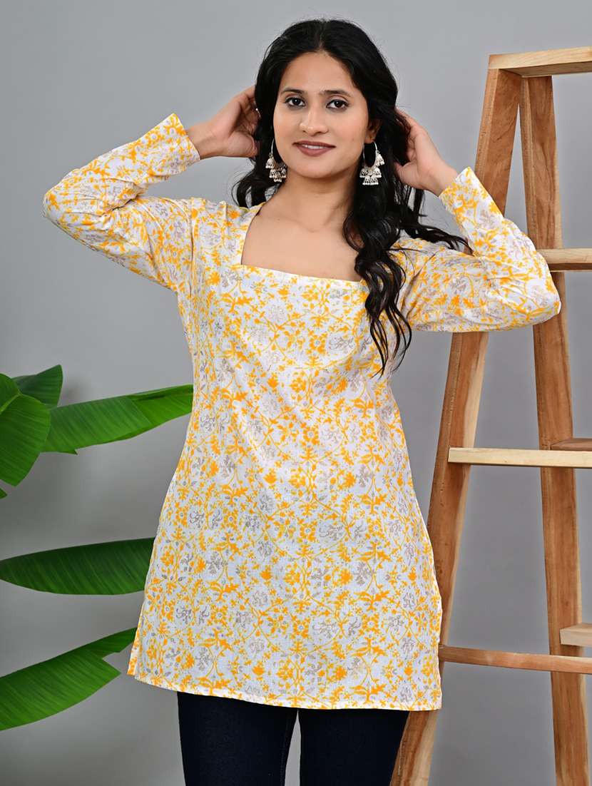 women printed long sleeve straight kurti