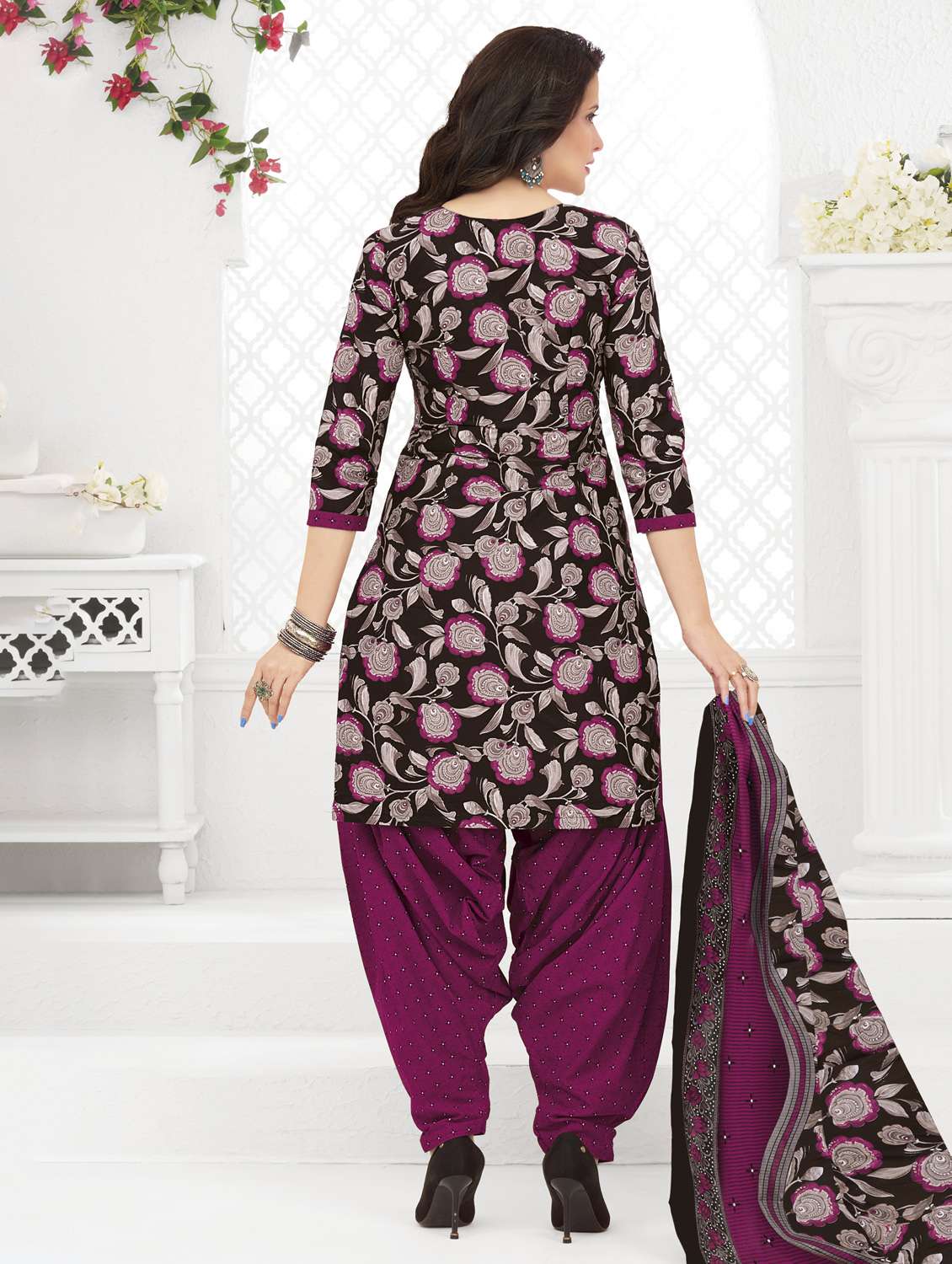 women printed three quarter sleeve kurta patiala with dupatta set - 22339335 -  Standard Image - 2