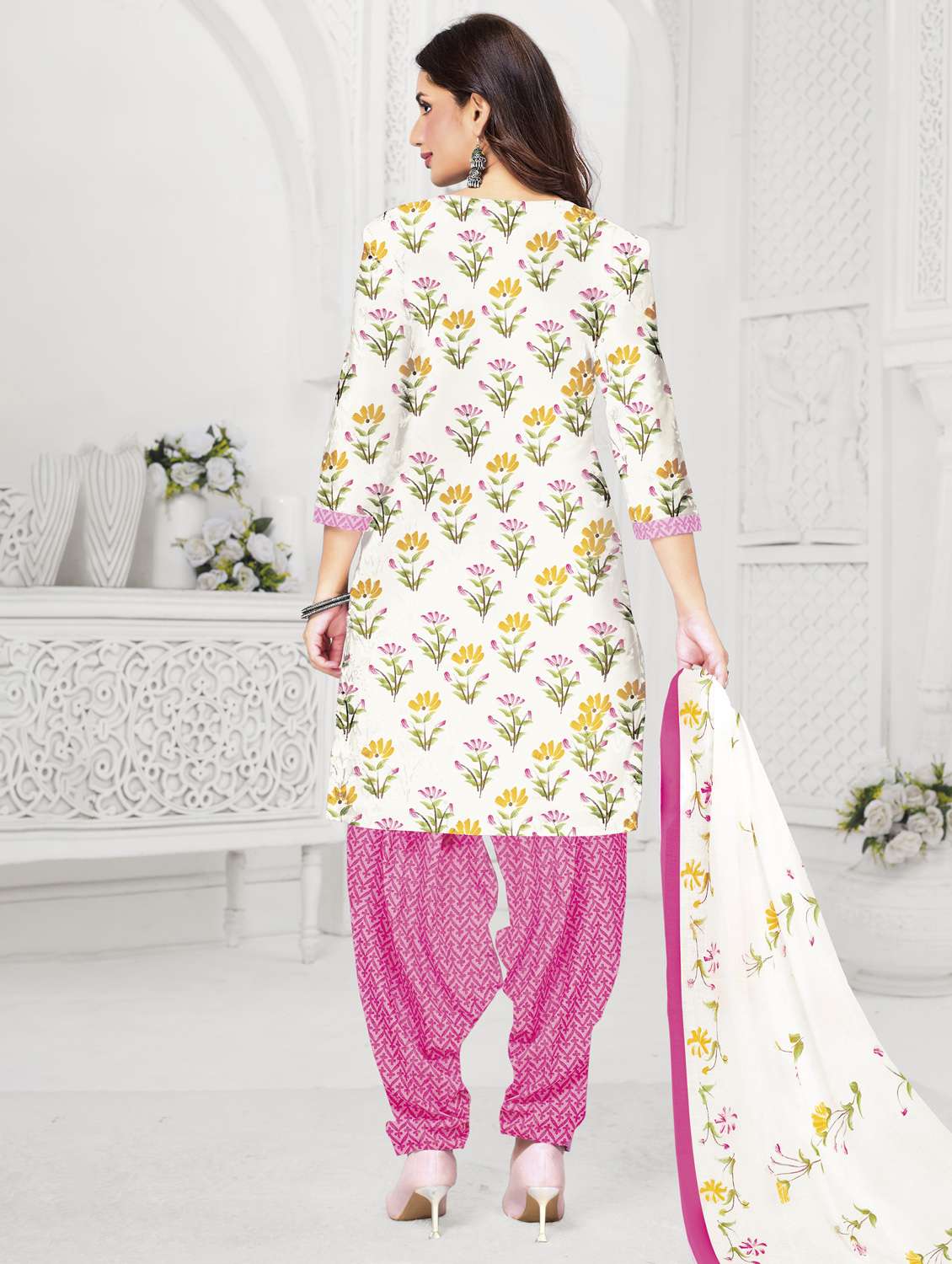women printed three quarter sleeve kurta patiala with dupatta set - 22339355 -  Standard Image - 2