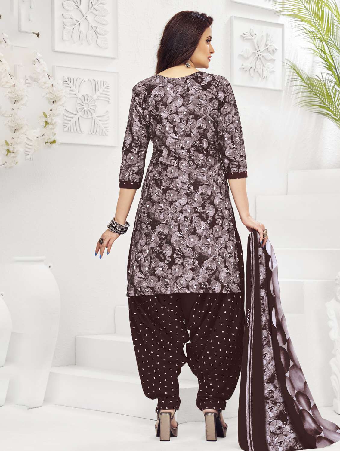 women printed three quarter sleeve kurta patiala with dupatta set - 22339361 -  Standard Image - 2