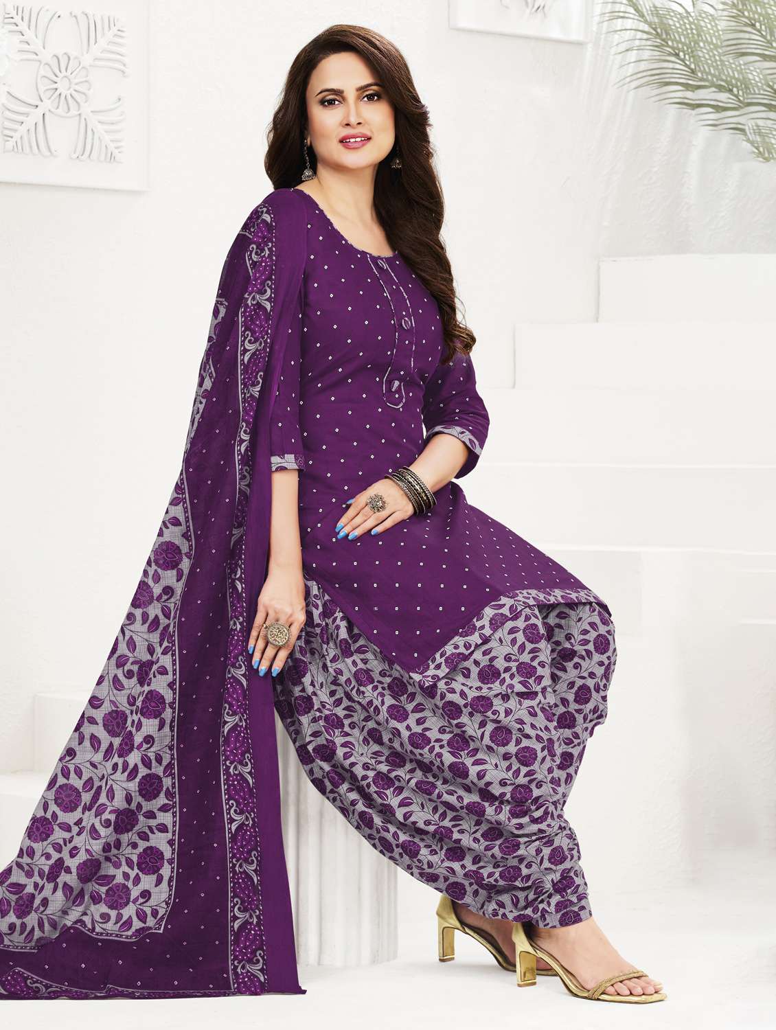 women printed three quarter sleeve kurta patiala with dupatta set