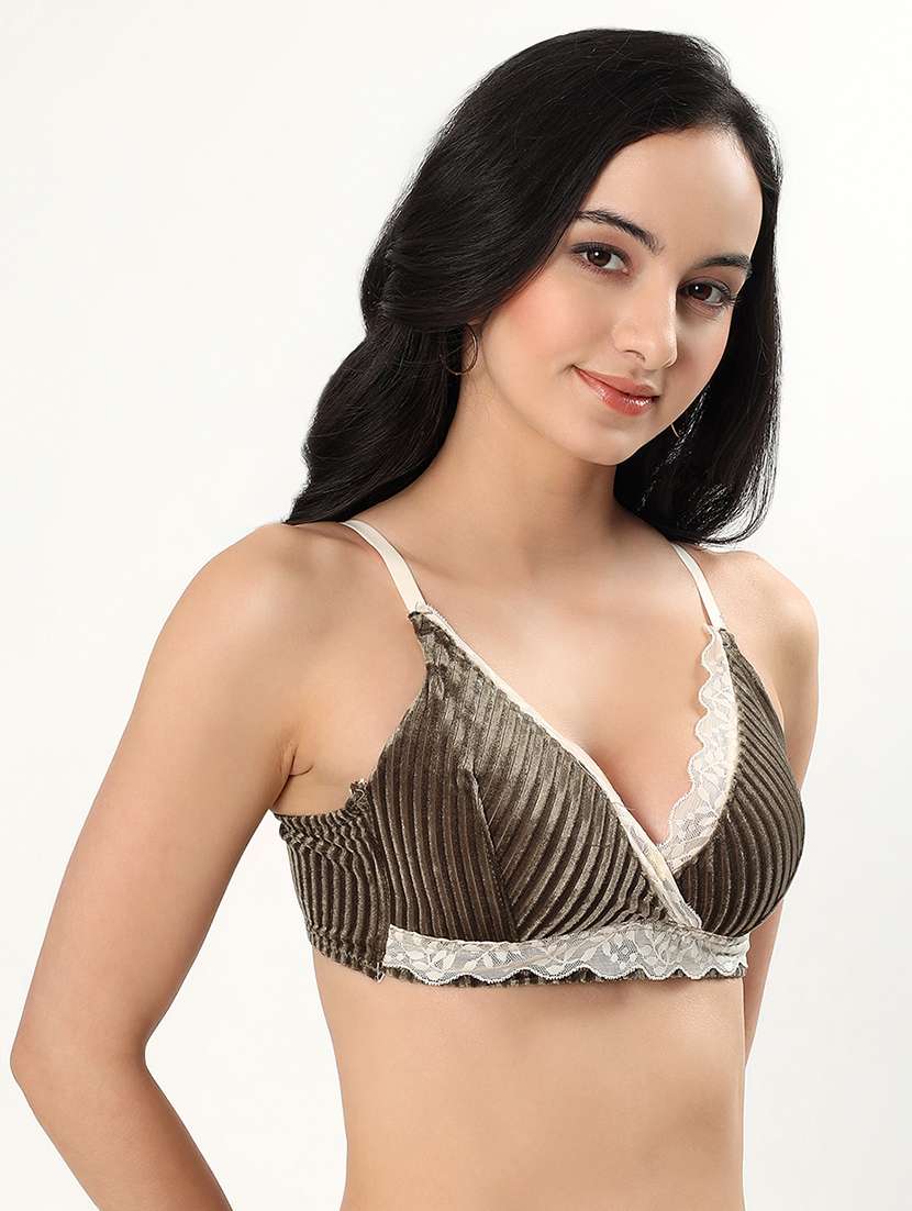 women self designed non wired laced t-shirt bra - 22339379 -  Standard Image - 2