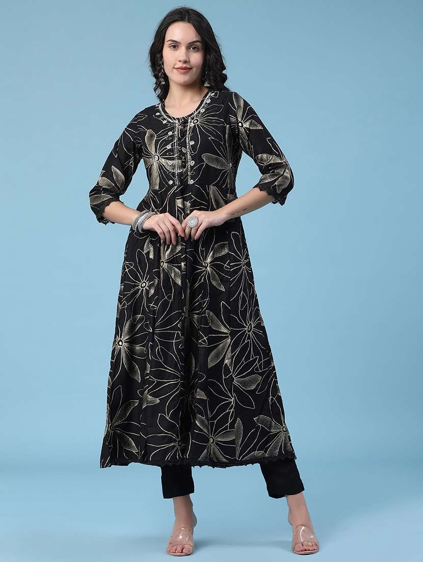Women Printed Three Quarter Sleeve Kurta Pant With Dupatta Set - 22340127 -  Standard Image - 2