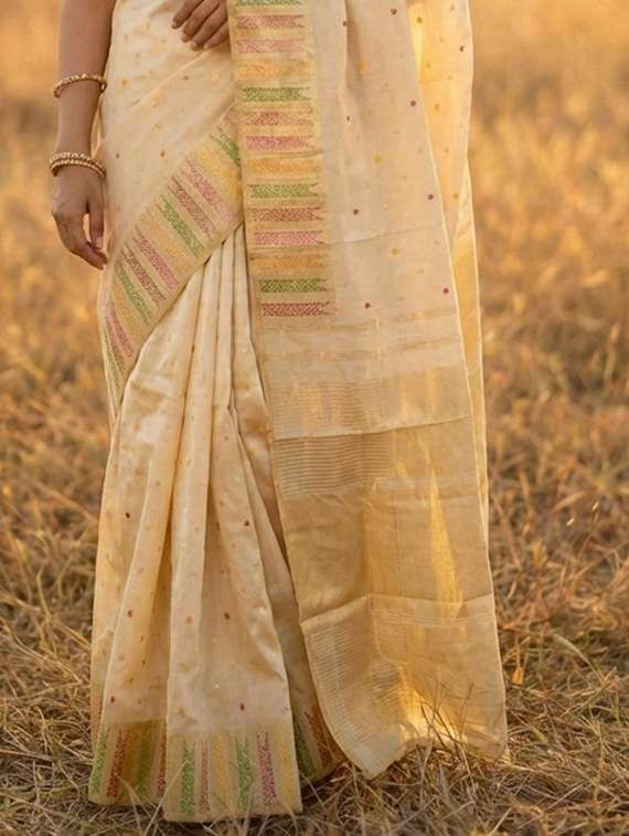 women self design banarasi saree with blouse - 22340716 -  Standard Image - 2