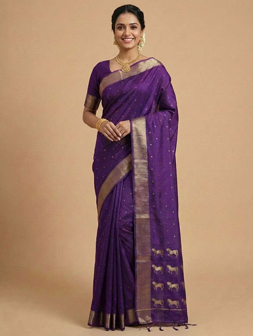 women self design banarasi saree with blouse