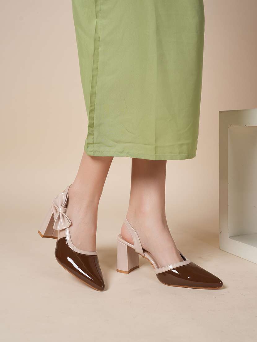 women solid back strap sandals - 22341134 -  Standard Image - 2