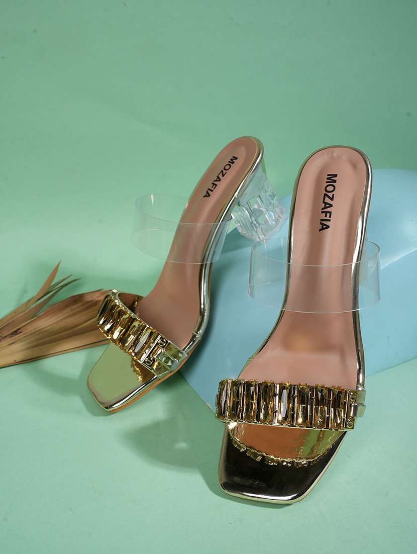 women slip on sandals