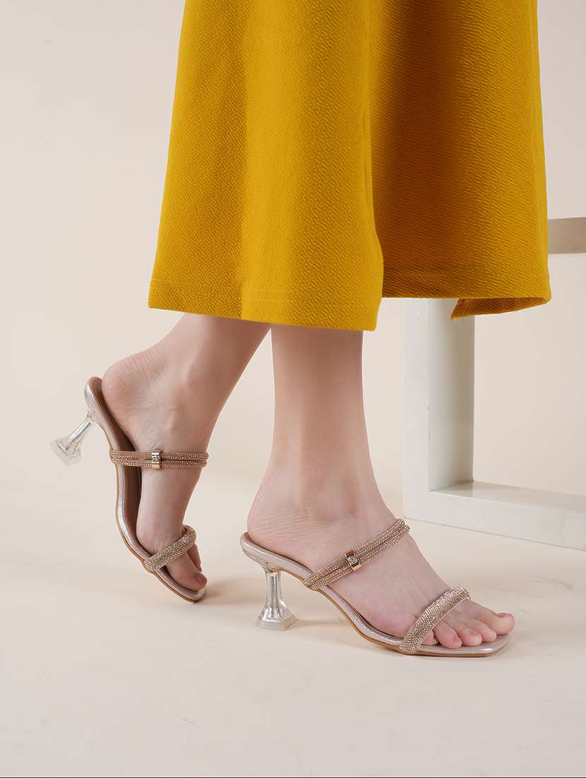 women slip on sandals - 22341292 -  Standard Image - 2