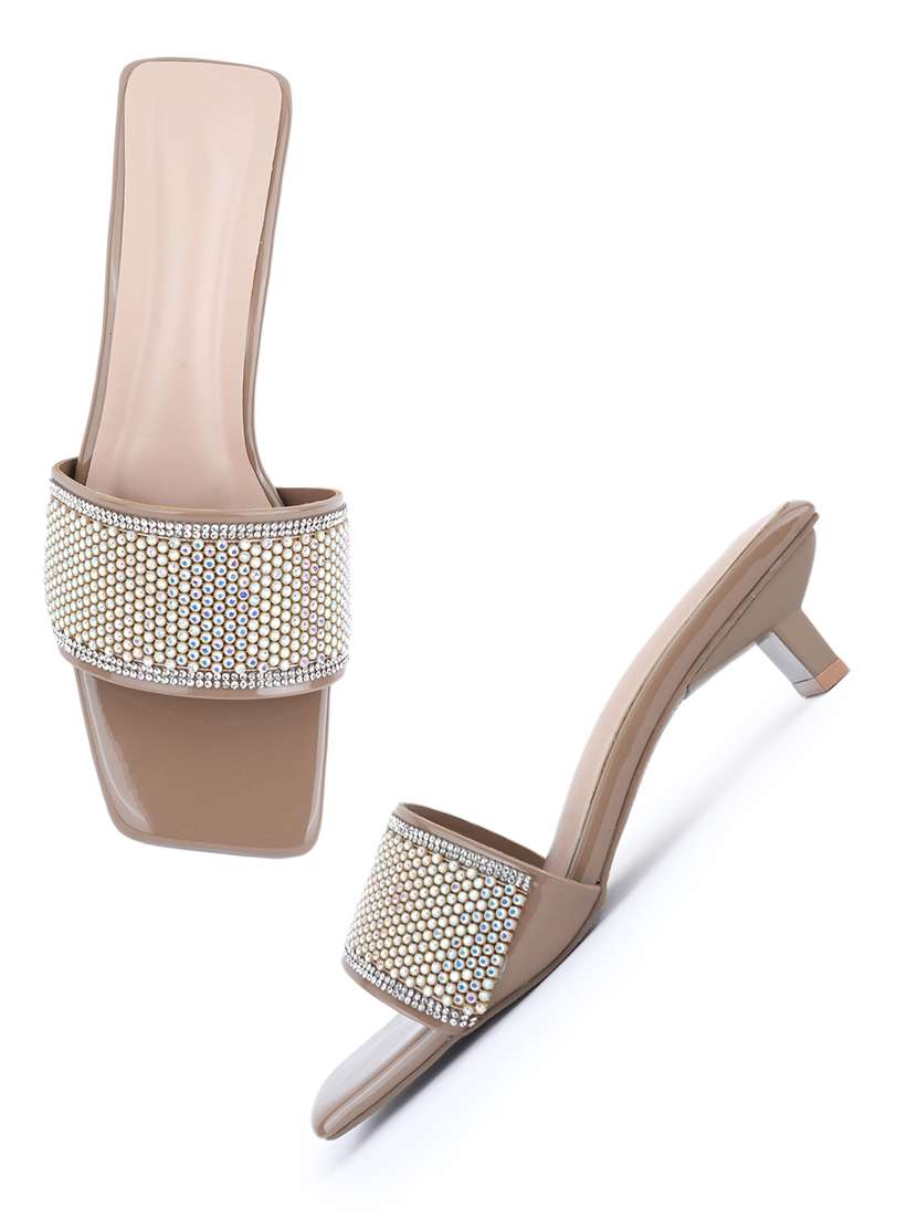 women slip on sandals - 22341330 -  Standard Image - 2