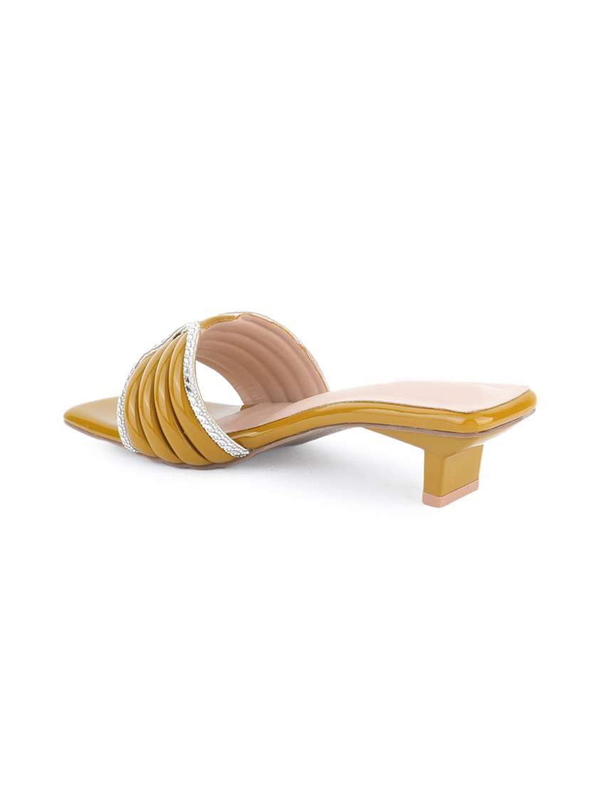 women slip on sandals - 22341336 -  Standard Image - 2