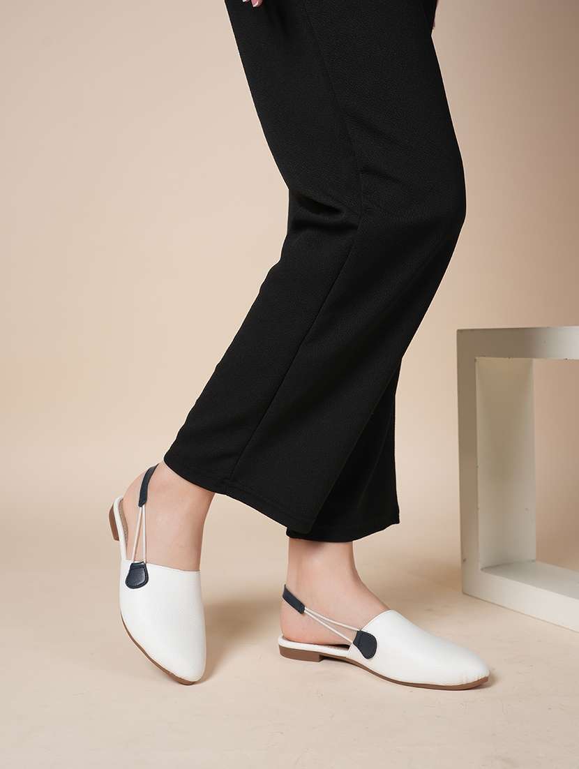 Women Solid Back Strap Flat Sandal - 22341430 -  Standard Image - 2