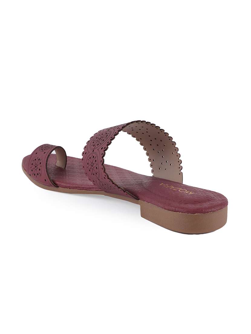 women solid one toe flat sandal - 22341448 -  Standard Image - 2