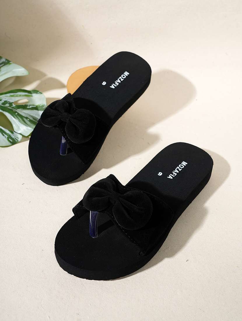 women solid slip on flat sandal