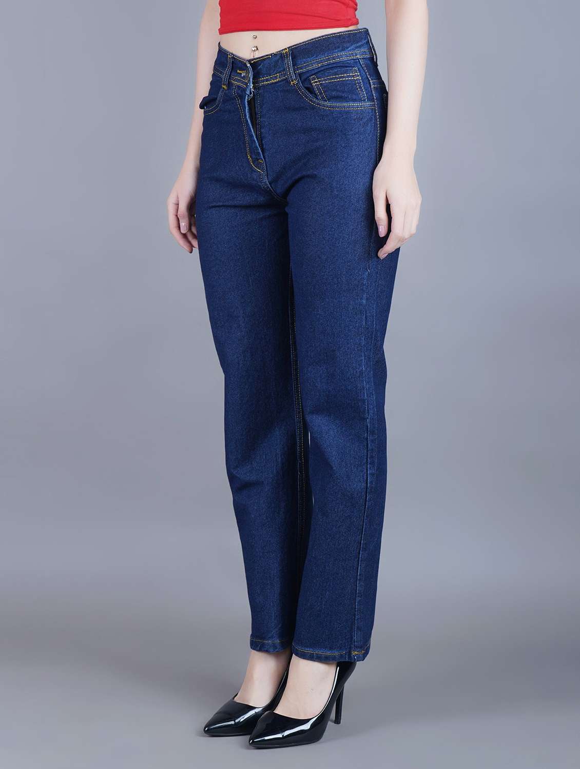 women solid mid rise straight jean