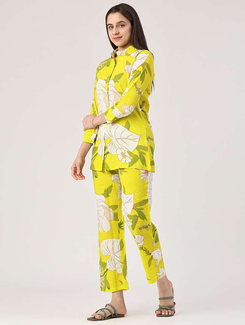 women green co-ord set - 22345670 -  Standard Image - 2