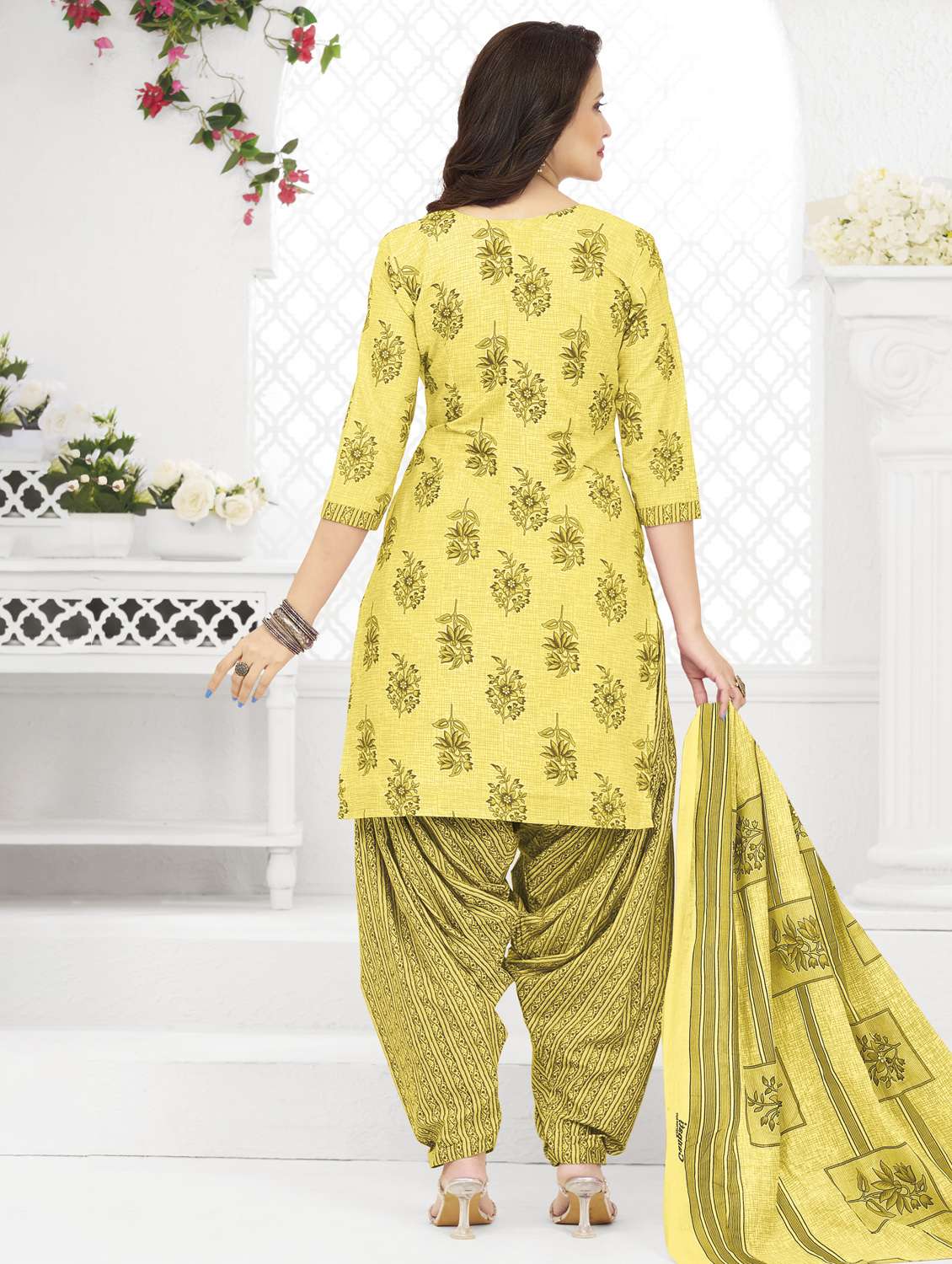 women printed three quarter sleeve kurta patiala with dupatta set - 22345724 -  Standard Image - 2