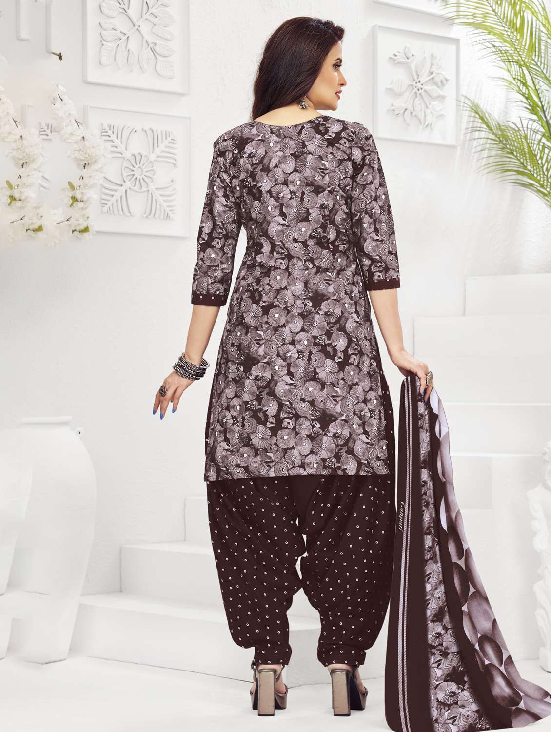 women printed three quarter sleeve kurta patiala with dupatta set - 22345739 -  Standard Image - 2