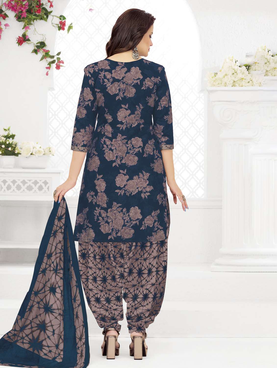 women printed three quarter sleeve kurta patiala with dupatta set - 22345752 -  Standard Image - 2