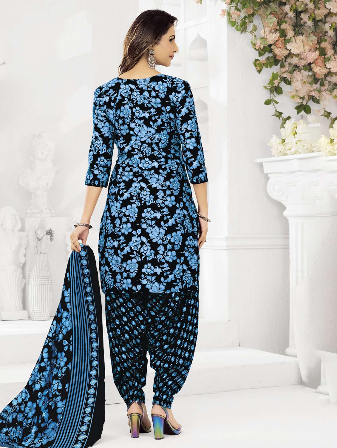 women printed three quarter sleeve kurta patiala with dupatta set - 22345754 -  Standard Image - 2