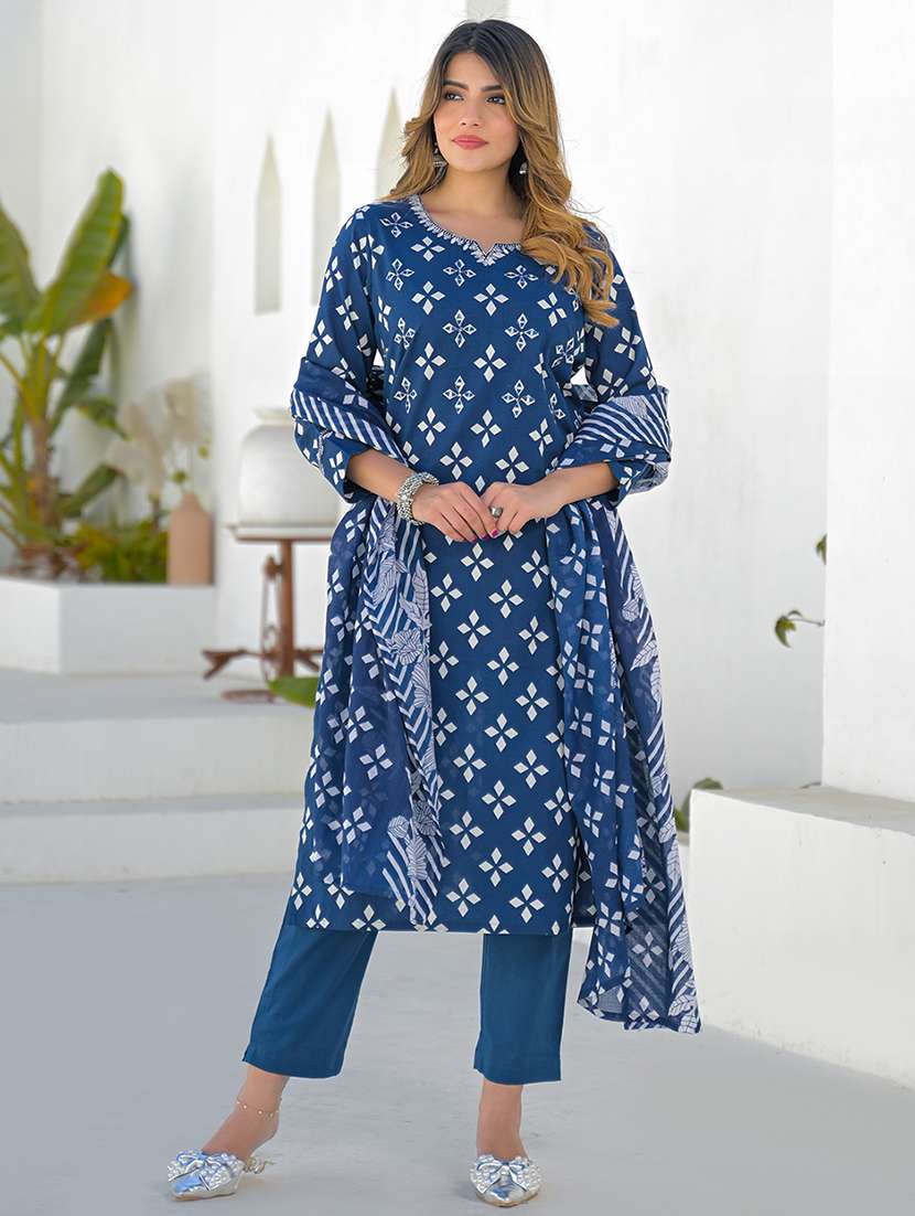 women printed three quarter sleeve kurta pant with dupatta set - 22345797 -  Standard Image - 2