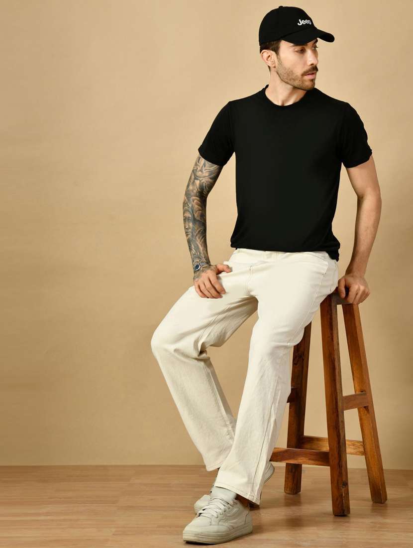 men solid mid rise straight fit jeans  - 22348133 -  Standard Image - 2