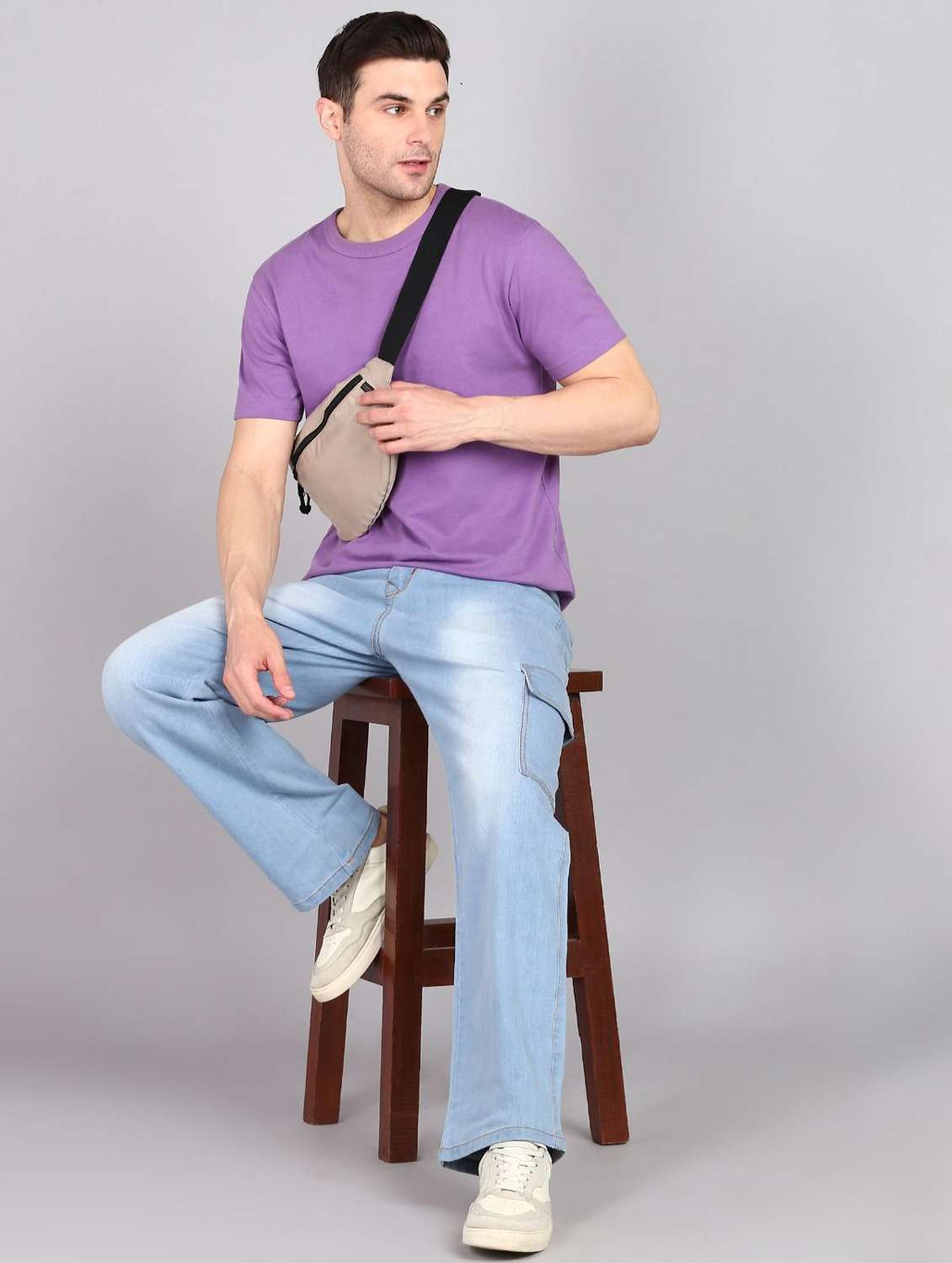 men washed mid rise cargo - 22348793 -  Standard Image - 2