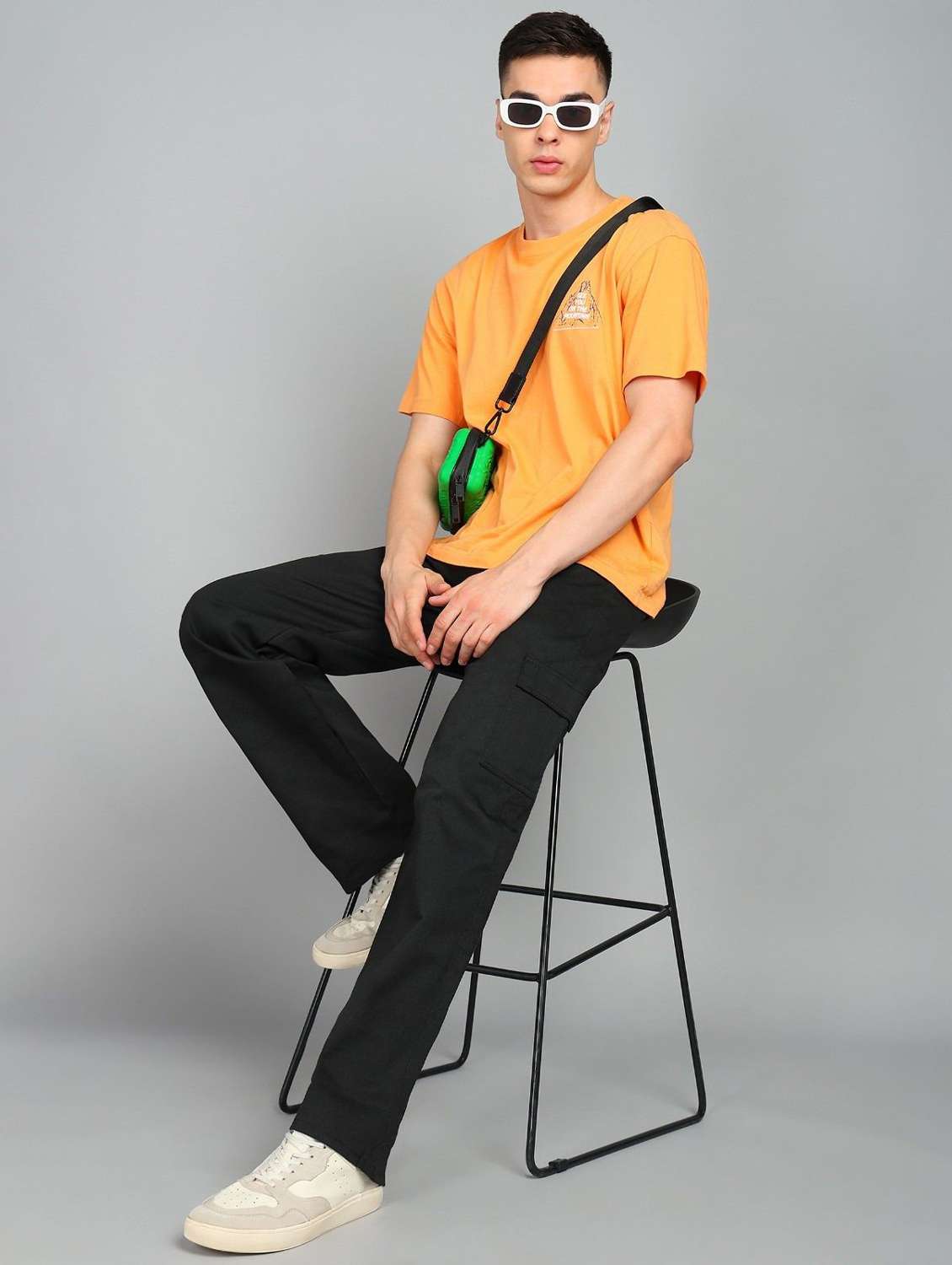 men solid mid rise barrel fit jeans - 22349200 -  Standard Image - 2