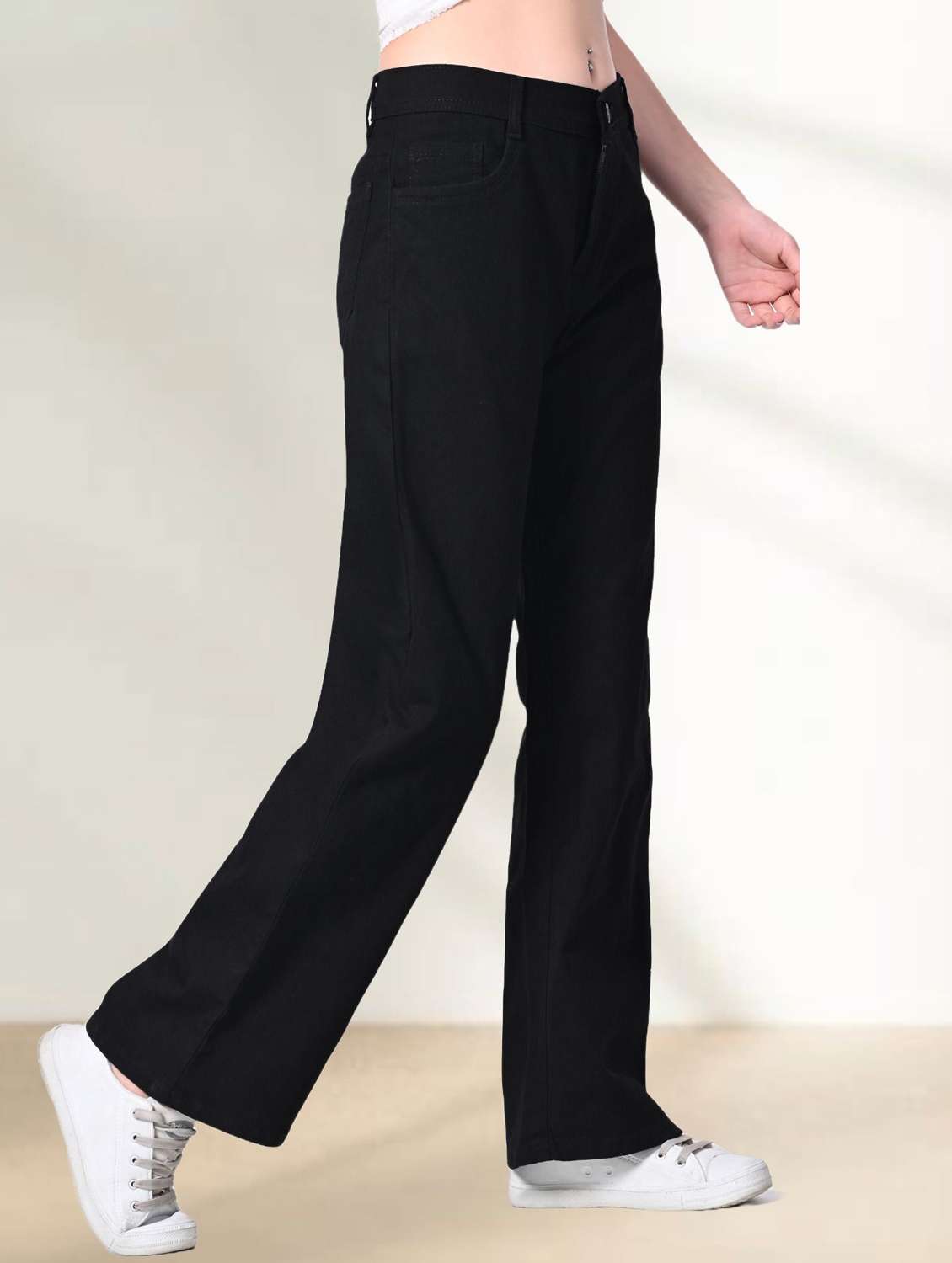 women solid mid rise straight jeans