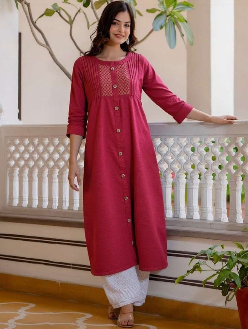 women solid with work three quarter sleeve a-line kurta