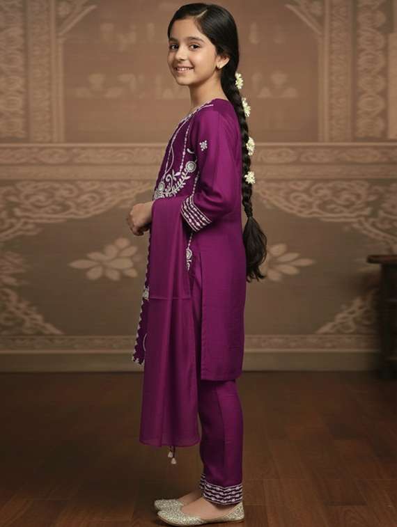 Girls Embroidered Kurta And Pant Set With Dupatta - 22353415 -  Standard Image - 2