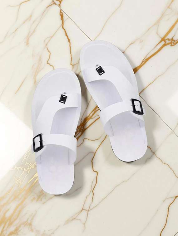 men solid one toe sandal  - 22353482 -  Standard Image - 2