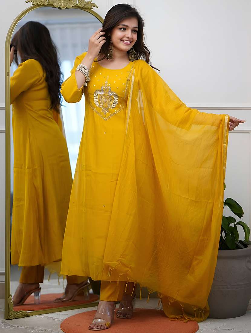 women solid with work three quarter sleeve kurta pant with dupatta set - 22354332 -  Standard Image - 2