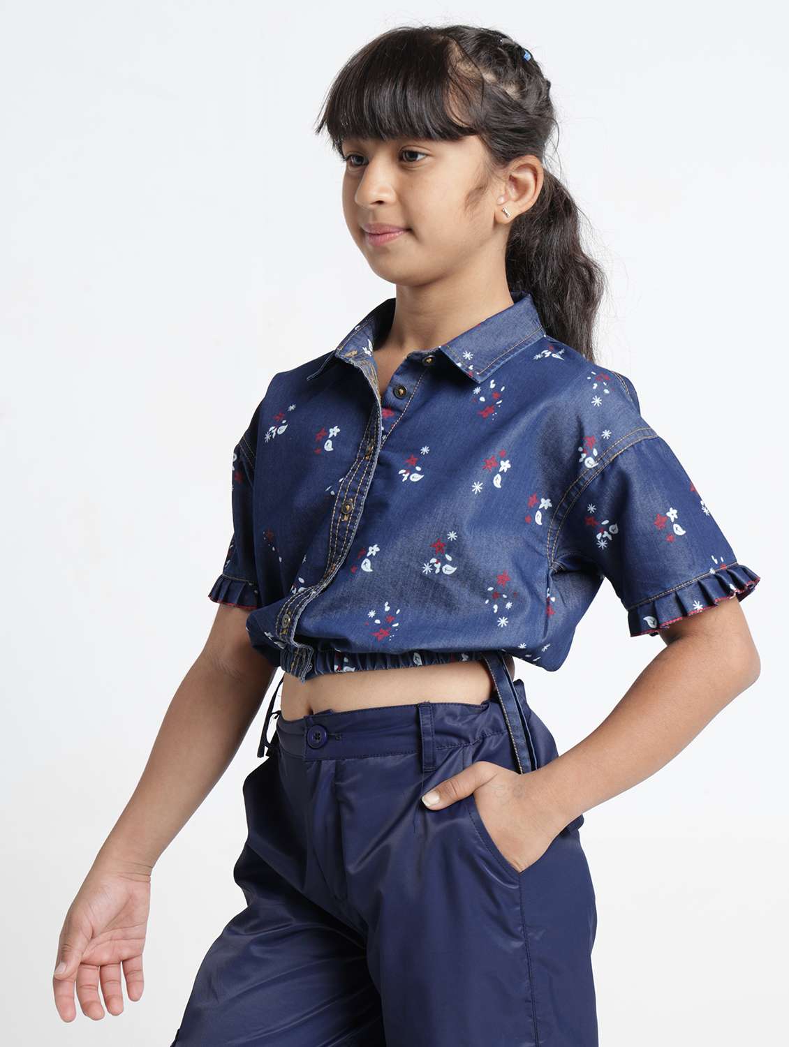girls printed collared short sleeve crop top - 22356445 -  Standard Image - 2