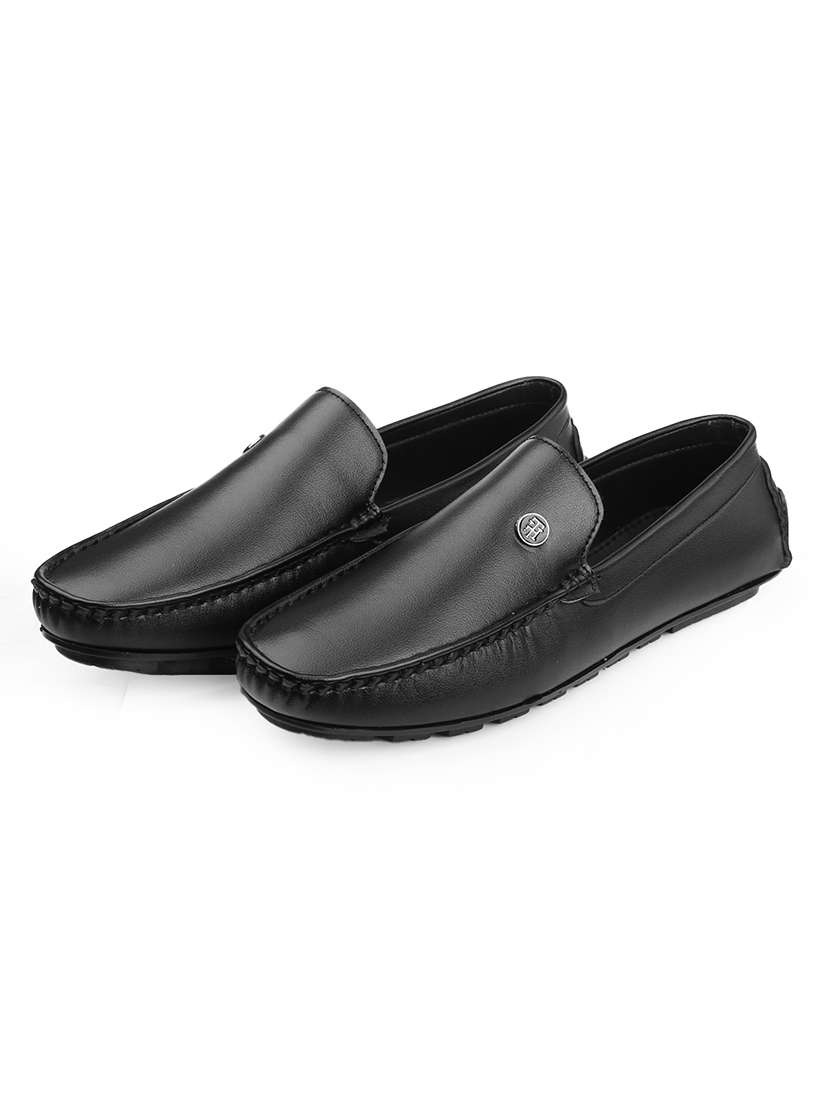 men solid slip on loafer - 22356529 -  Standard Image - 2