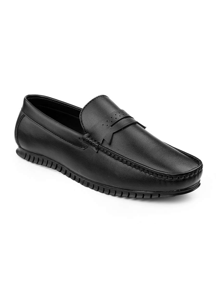 men solid slip on loafer - 22356540 -  Standard Image - 2