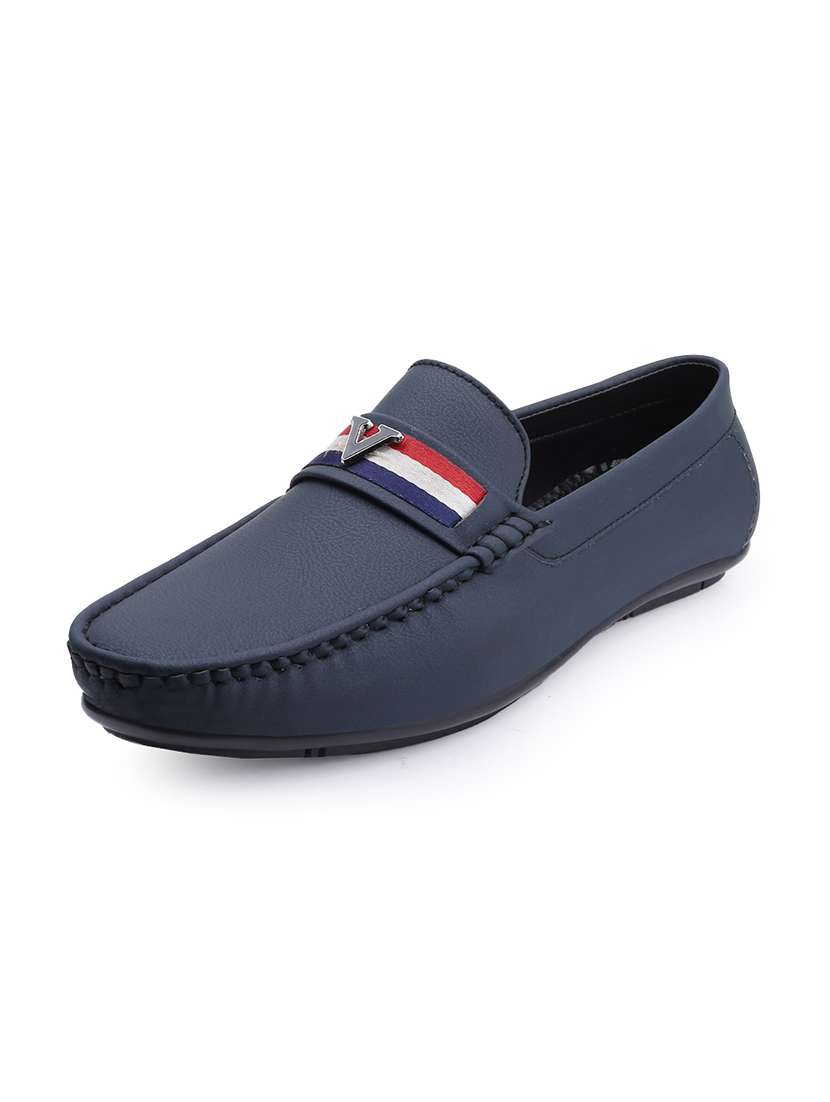 men solid slip on loafer - 22356554 -  Standard Image - 2
