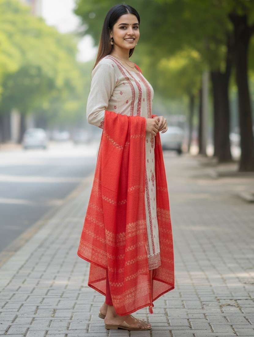 women self design three quarter sleeve kurta pant with dupatta set - 22357040 -  Standard Image - 2