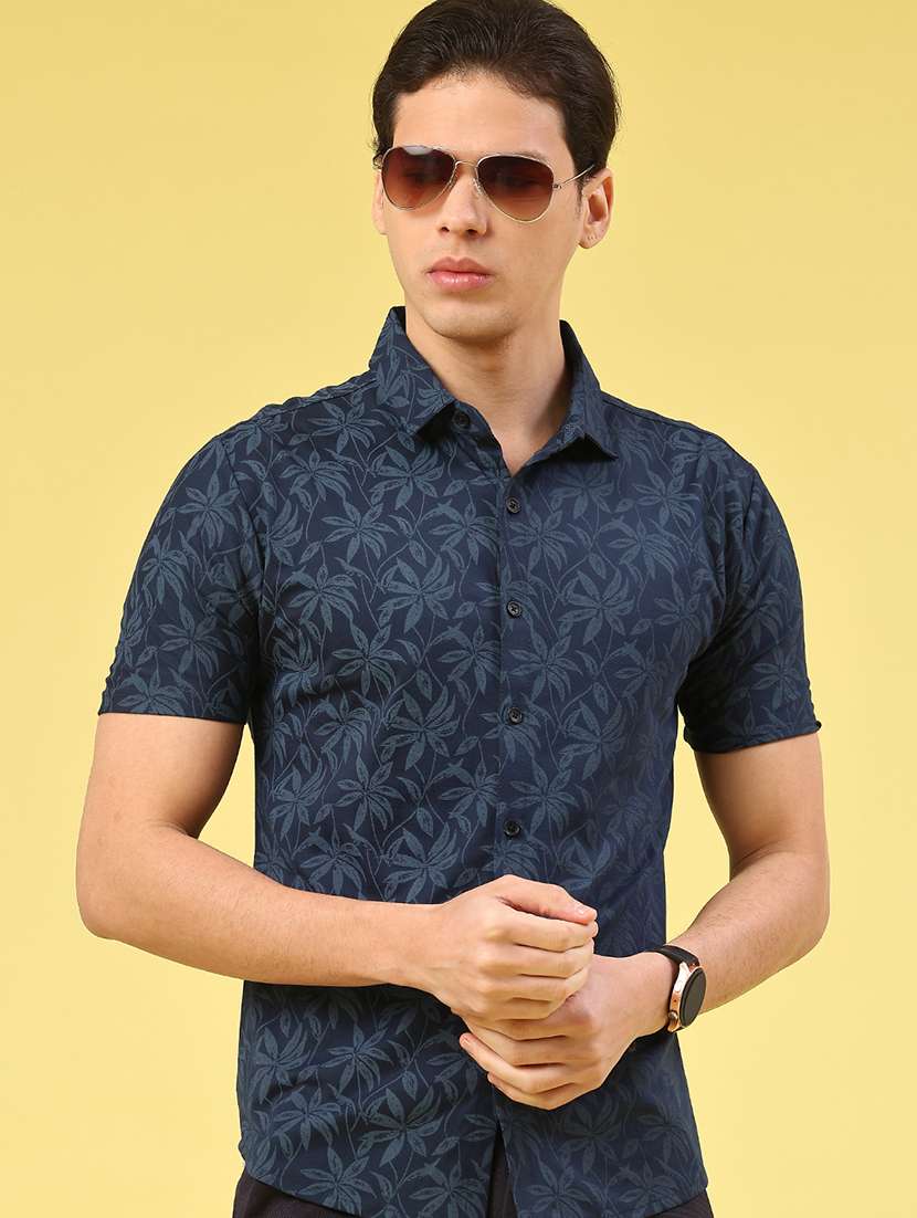 men printed short sleeve slim fit casual shirt - 22357189 -  Standard Image - 2