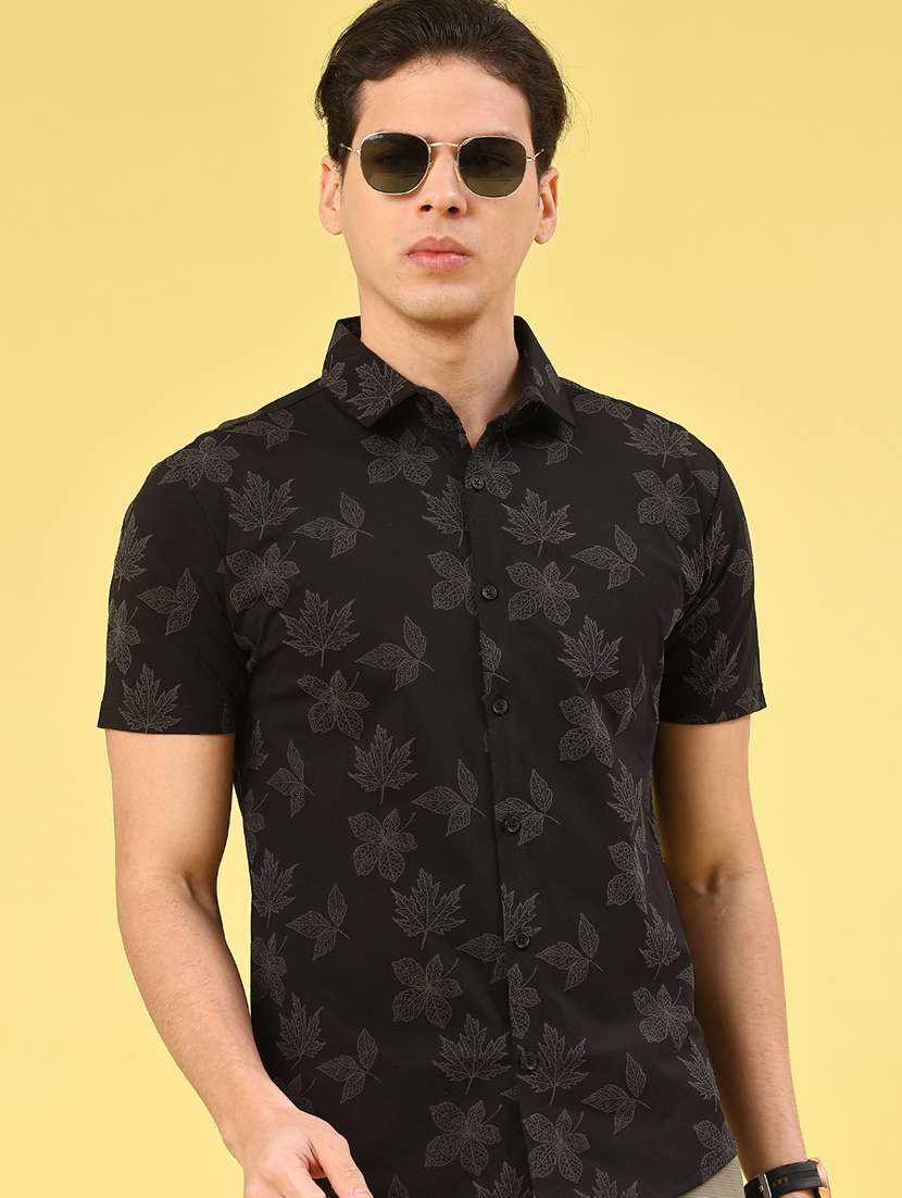 men printed short sleeve slim fit casual shirt - 22357205 -  Standard Image - 2
