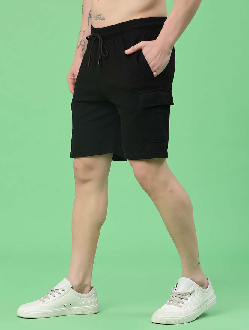 men solid mid rise cargo shorts - 22357366 -  Standard Image - 2