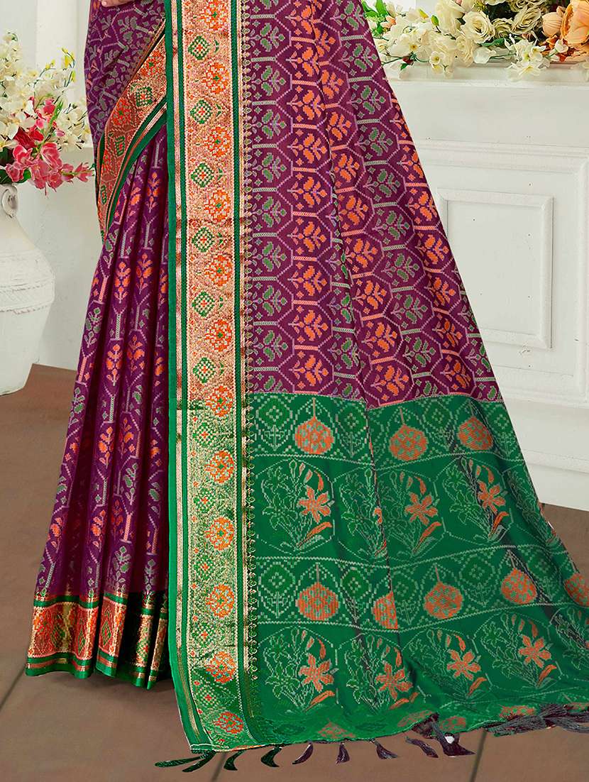 women self design patola saree with blouse - 22357654 -  Standard Image - 2