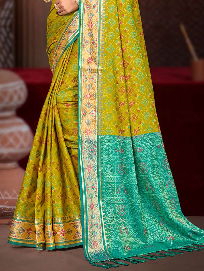 women self design patola saree with blouse - 22357679 -  Standard Image - 2